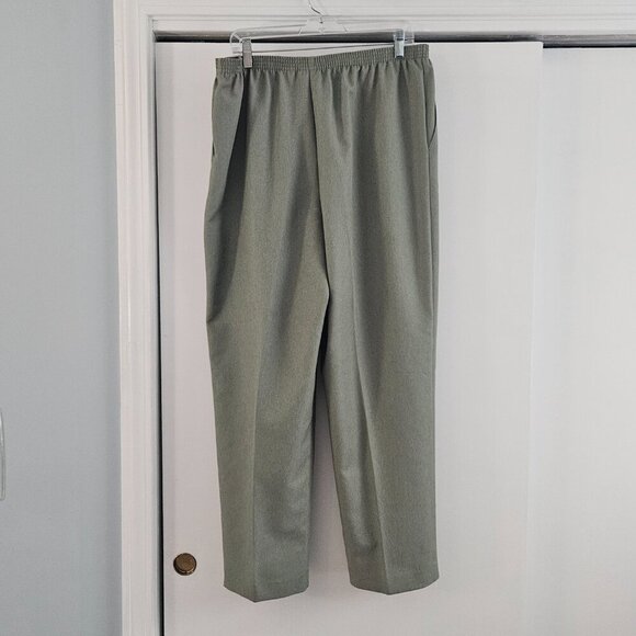 Alfred Dunner Green Pants 16 Pull On Elastic Waist Polyester Dress Pants - Picture 3 of 6